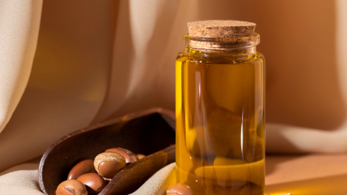 Τα οφέλη του argan oil για τα μαλλιά σου και πώς να το χρησιμοποιήσεις σωστά