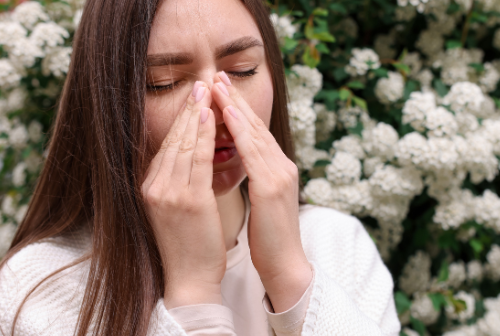 Allergy Season Survival Guide: Τροφές & Φυσικές Λύσεις για αλλεργίες