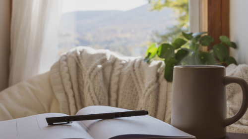 Journaling Prompts για φθινοπωρινή αυτογνωσία