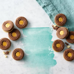 Μπισκότα 'Piruett' με Γέμιση Αλατισμένη Καραμέλα ΧΓΛ (110γρ) Schar