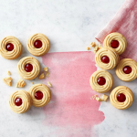 Μπισκότα "Piruett" με γέμιση Σμέουρο ΧΓΛ (110γρ) Schar Μπισκότα "Piruett" με γέμιση Σμέουρο ΧΓΛ (110γρ) Schar