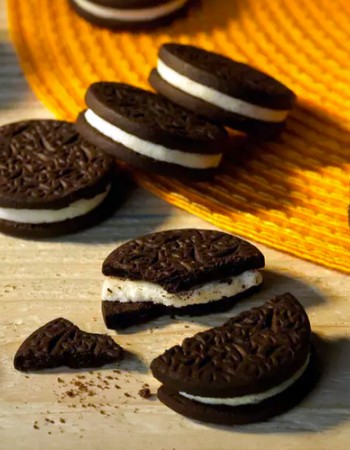 Μπισκότα Κακάο με γέμιση Κρέμας Γάλακτος 'Chocolate O's' - Χωρίς Γλουτένη (165γρ) Schar