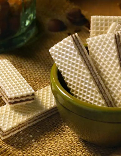 Γκοφρετίνια με Πραλίνα Φουντουκιού 'Wafers' Χωρίς Γλουτένη (125γρ) Schar