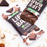 Vegan Μπάρα Βρώμης 'Μαύρη Σοκολάτα & Φουντούκι' Lifebar - Χωρίς Γλουτένη (40γρ) Lifefood
